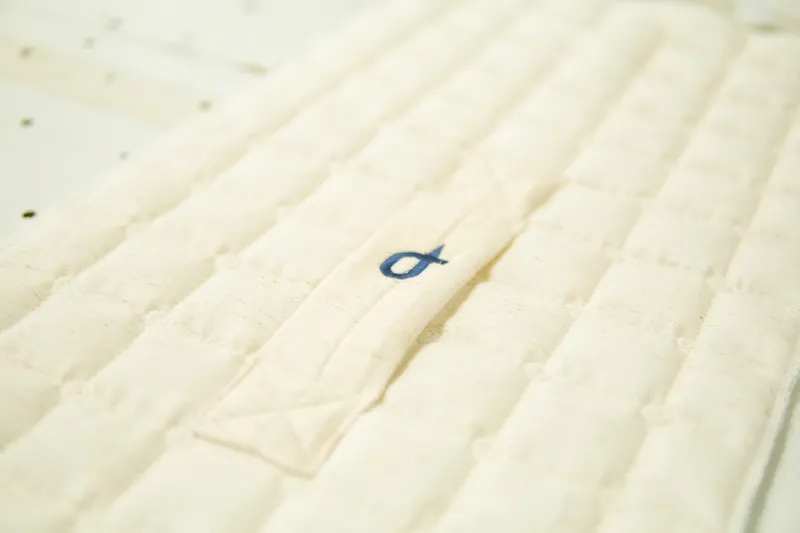 Detalhe de Acabamento de Colchão Premium